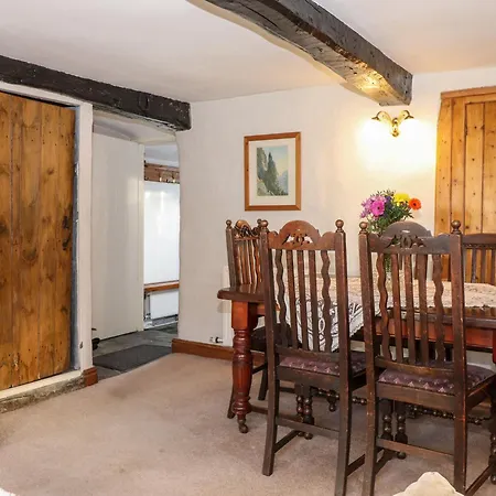 Castle בית נופש *