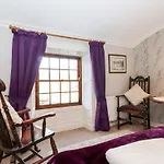 Castle Tatil Evi