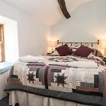 Castle Tatil Evi